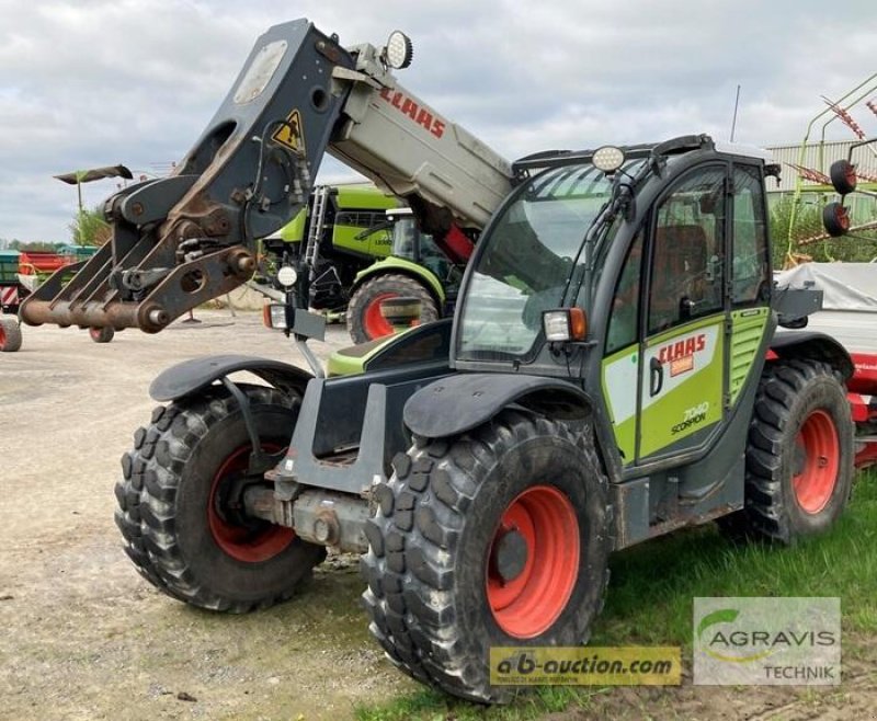 Teleskoplader типа CLAAS SCORPION 7040, Gebrauchtmaschine в Warburg (Фотография 1)