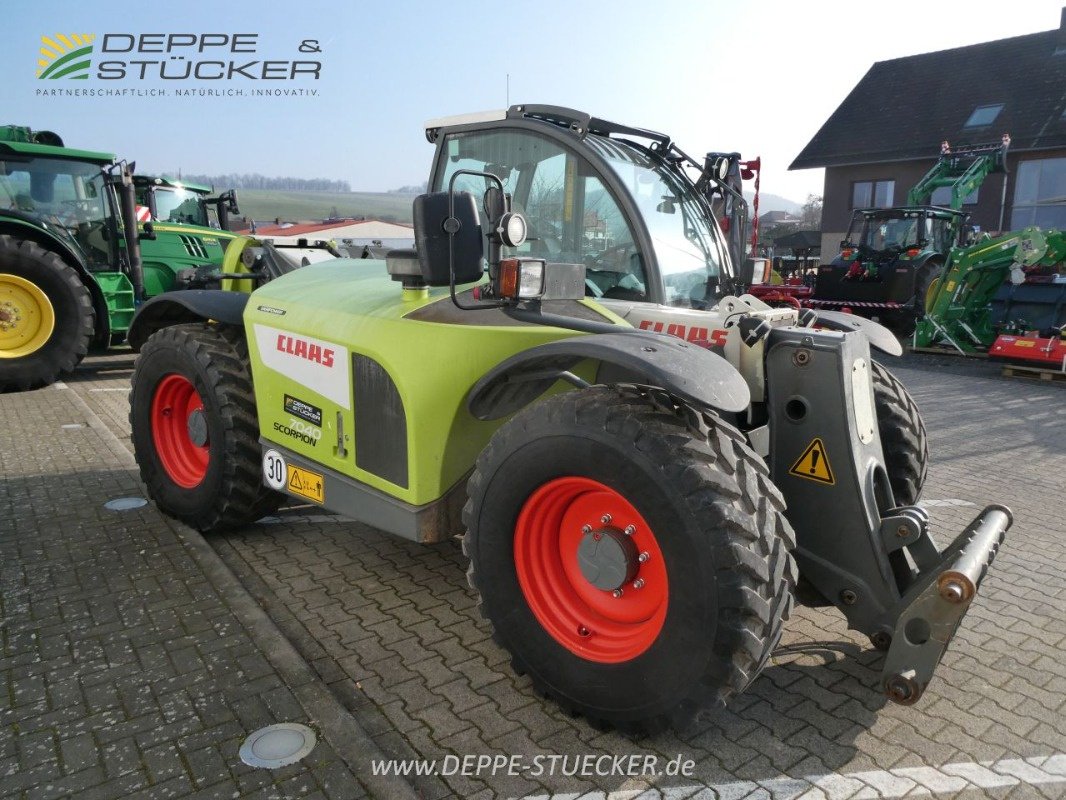 Teleskoplader of the type CLAAS Scorpion 7040, Gebrauchtmaschine in Lauterberg/Barbis (Picture 4)