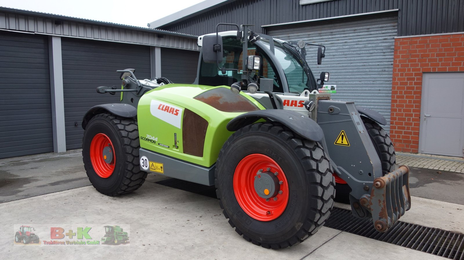 Teleskoplader van het type CLAAS Scorpion 7044 Varipower, Gebrauchtmaschine in Kettenkamp (Foto 3)