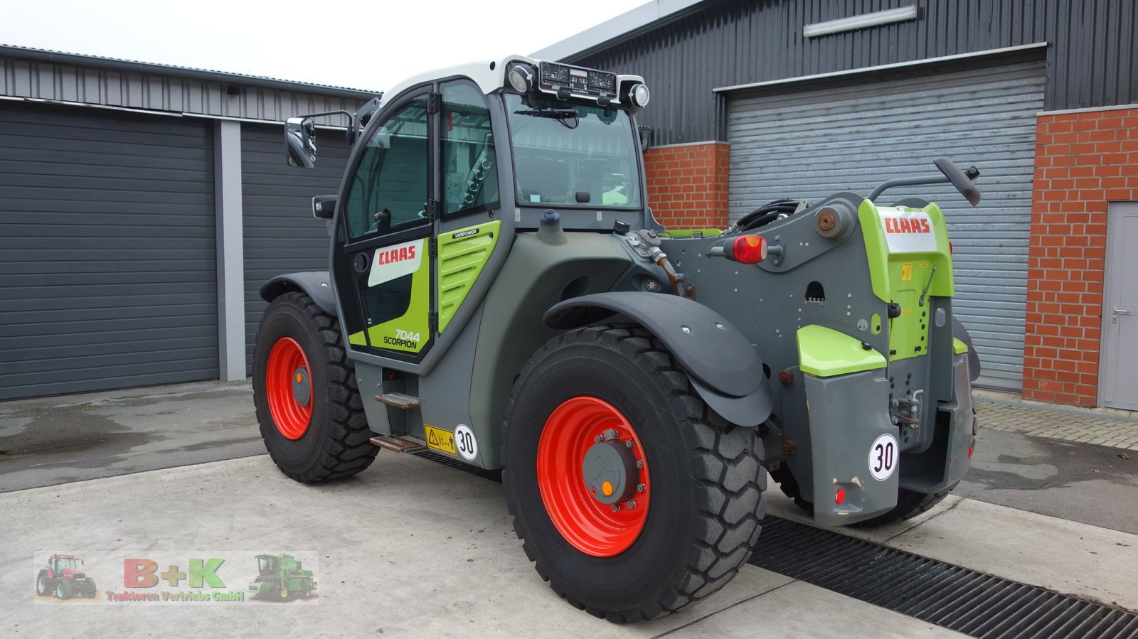 Teleskoplader van het type CLAAS Scorpion 7044 Varipower, Gebrauchtmaschine in Kettenkamp (Foto 8)