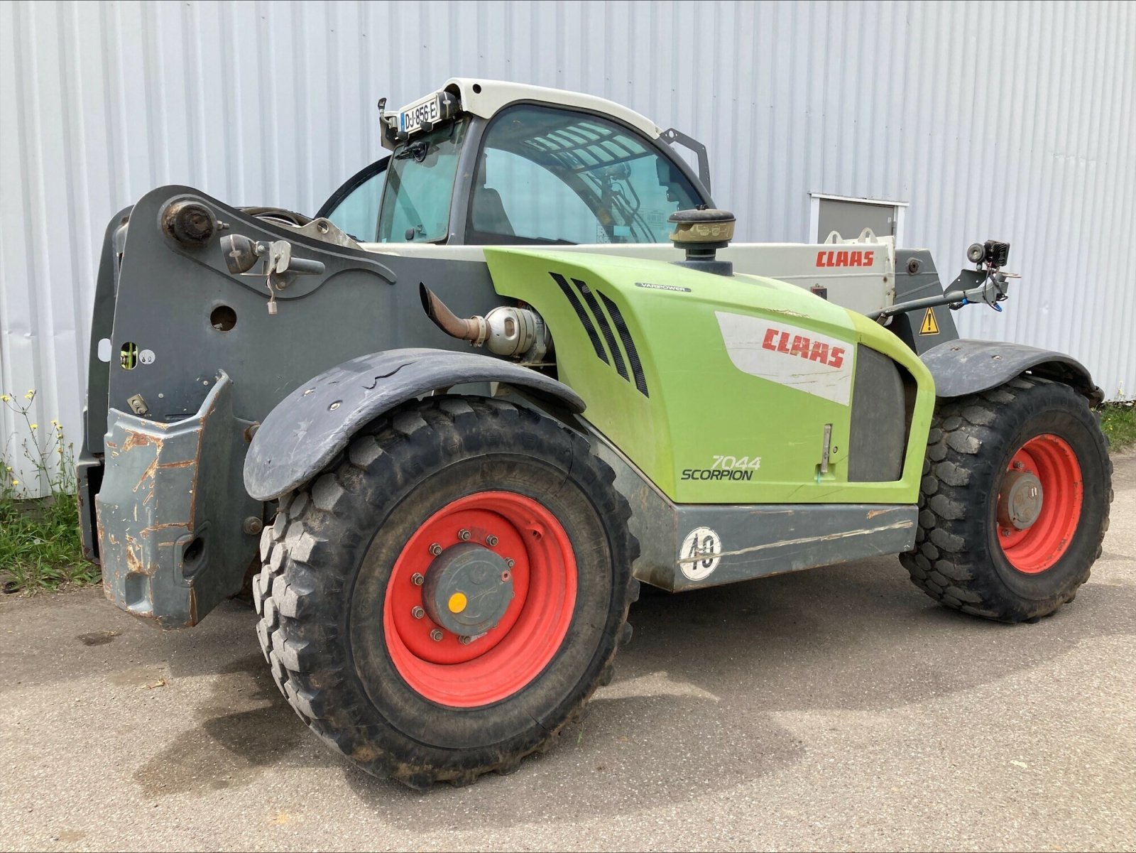 Teleskoplader del tipo CLAAS SCORPION 7044, Gebrauchtmaschine en CHEMINOT (Imagen 4)