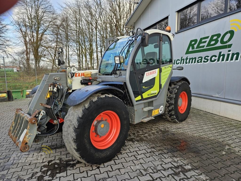 Teleskoplader типа CLAAS Scorpion 7044, Gebrauchtmaschine в Neuenkirchen-Vörden (Фотография 1)