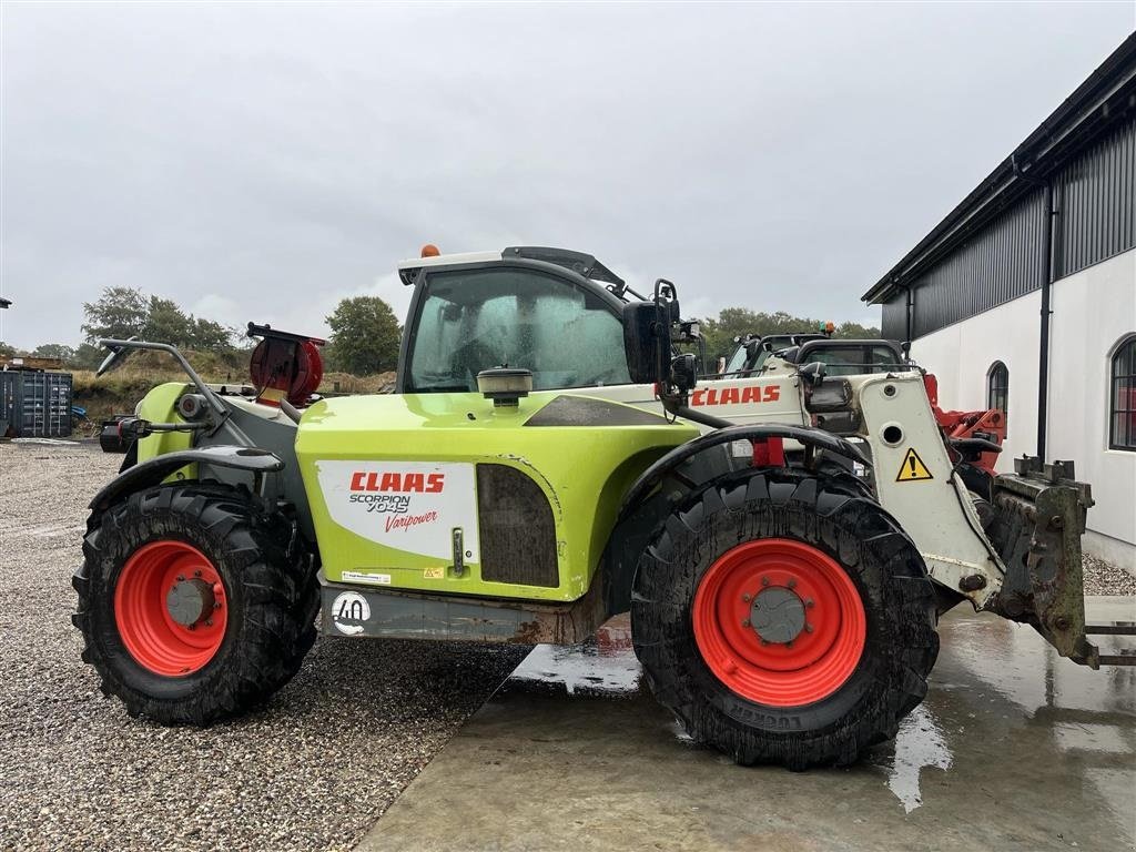 Teleskoplader des Typs CLAAS SCORPION 7045, Gebrauchtmaschine in Mariager (Bild 2)