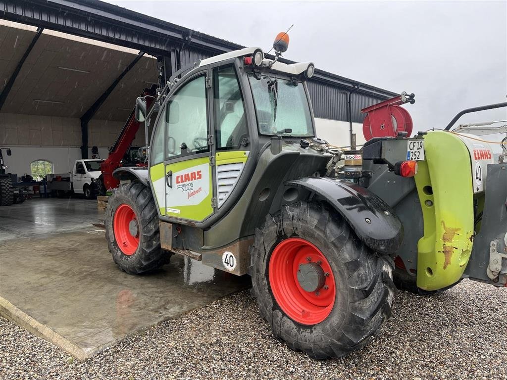 Teleskoplader типа CLAAS SCORPION 7045, Gebrauchtmaschine в Mariager (Фотография 6)