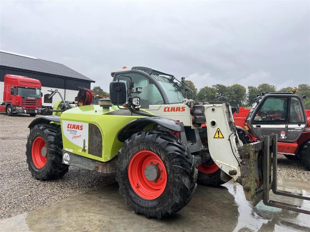 Teleskoplader van het type CLAAS SCORPION 7045, Gebrauchtmaschine in Mariager (Foto 1)