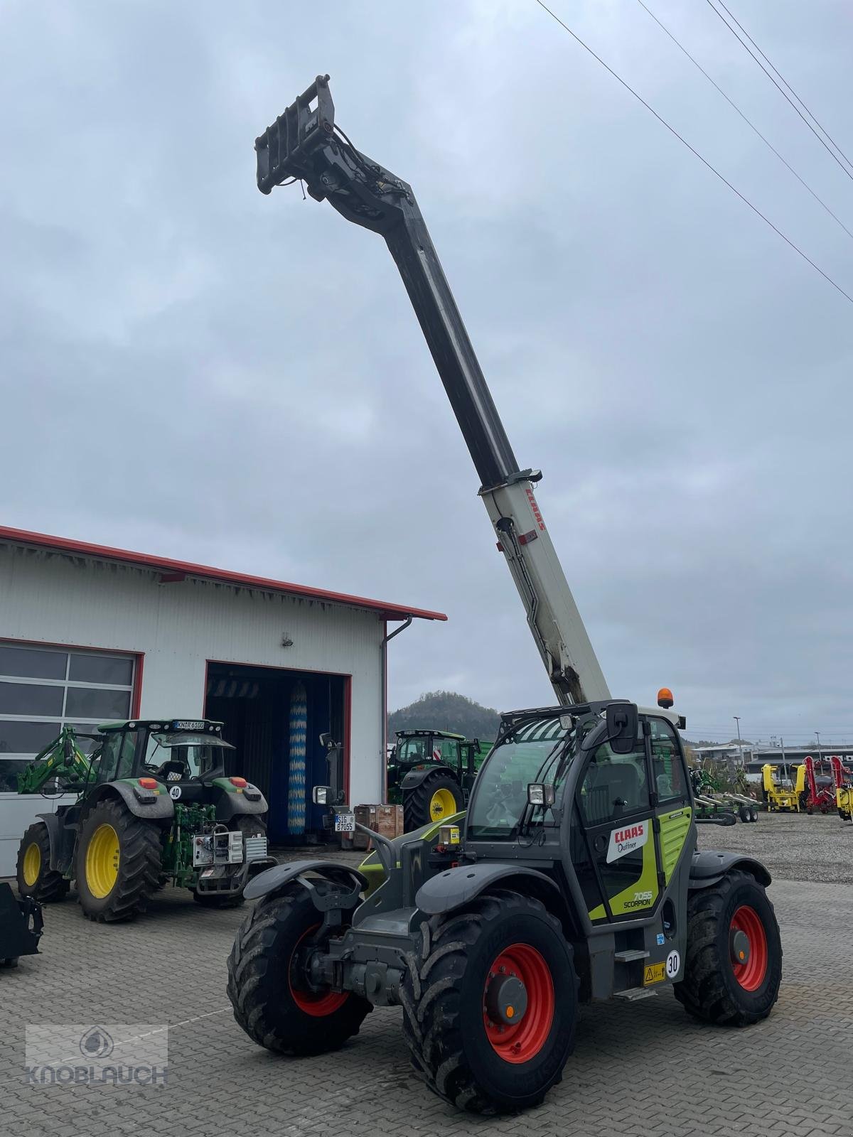 Teleskoplader van het type CLAAS Scorpion 7055, Gebrauchtmaschine in Stockach (Foto 4)