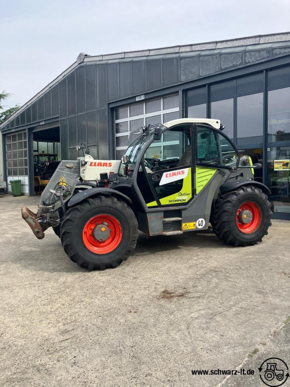 Teleskoplader van het type CLAAS Scorpion 7055, Gebrauchtmaschine in Aspach (Foto 7)