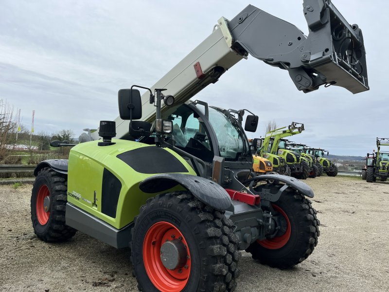 Teleskoplader типа CLAAS SCORPION 7055, Gebrauchtmaschine в PONTIVY (Фотография 1)