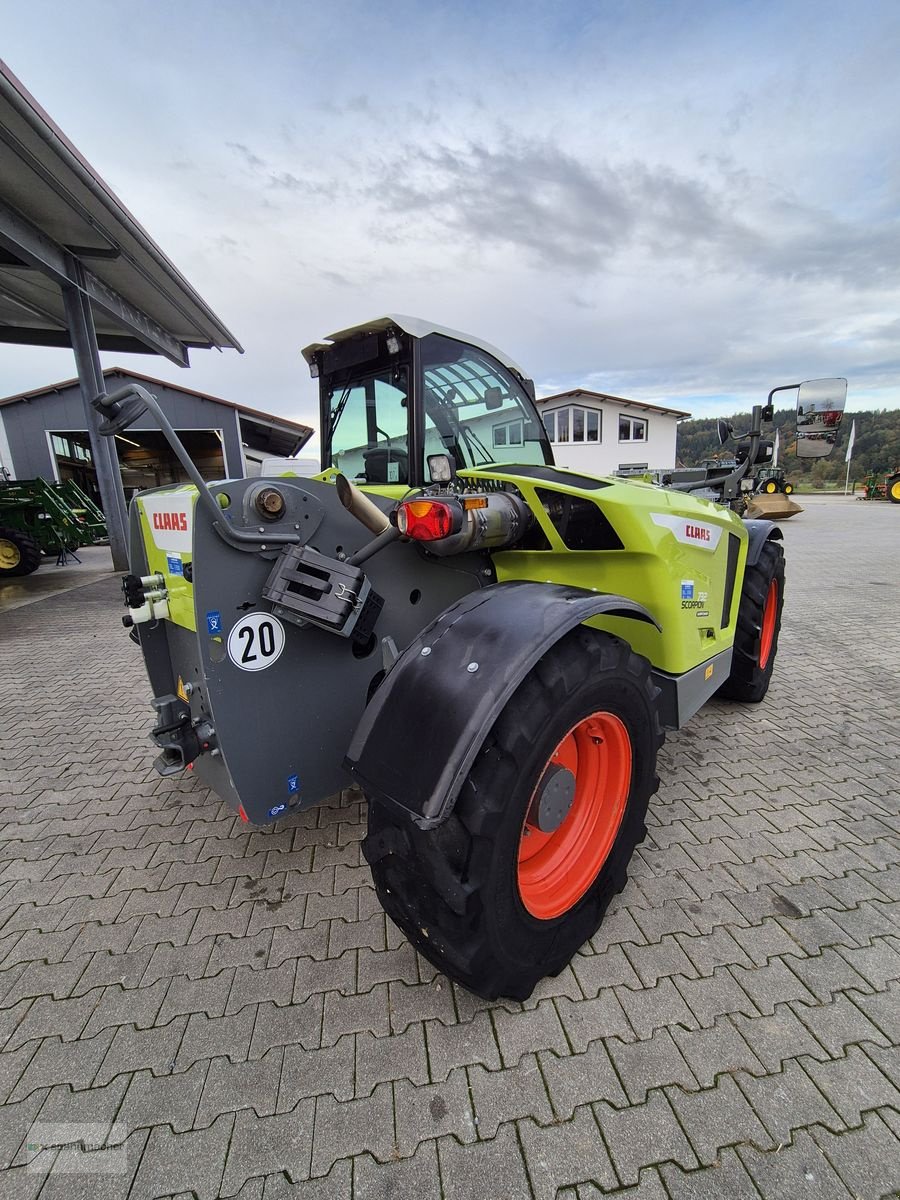 Teleskoplader des Typs CLAAS Scorpion 732, Gebrauchtmaschine in Auerbach (Bild 2)