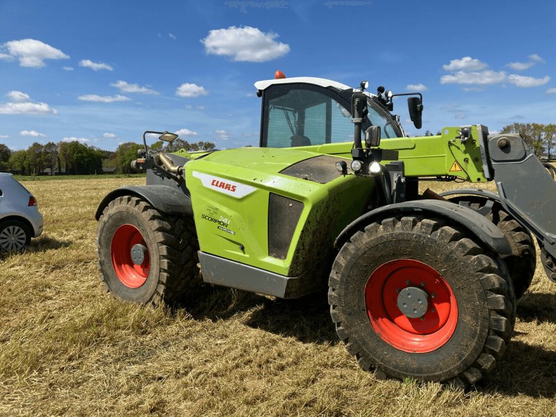 Teleskoplader a típus CLAAS SCORPION 741 VPWR S5 BUSINES, Gebrauchtmaschine ekkor: PONTIVY (Kép 1)