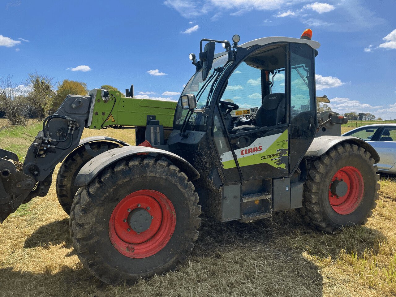 Teleskoplader del tipo CLAAS SCORPION 741 VPWR S5 BUSINES, Gebrauchtmaschine In PONTIVY (Immagine 3)