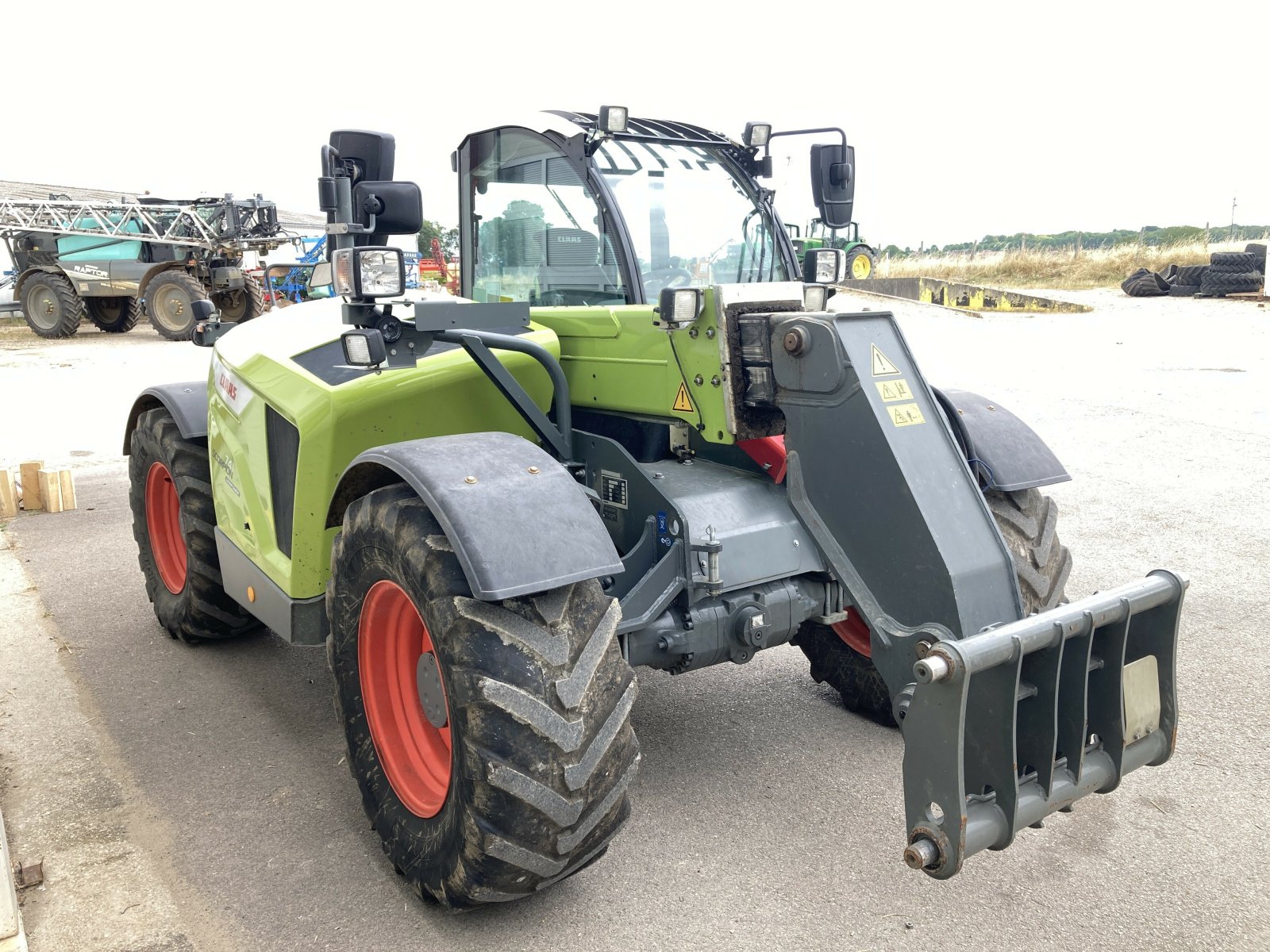 Teleskoplader za tip CLAAS SCORPION 741 VPWR, Gebrauchtmaschine u VAROIS & CHAIGNOT (Slika 2)