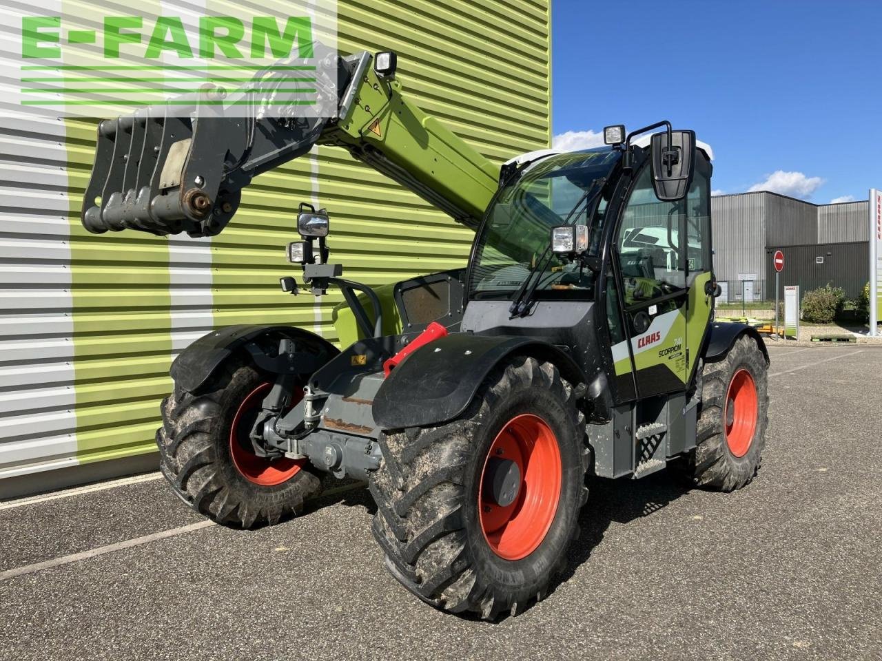 Teleskoplader du type CLAAS scorpion 741, Gebrauchtmaschine en AILLAS (33 - GIRONDE) (Photo 2)