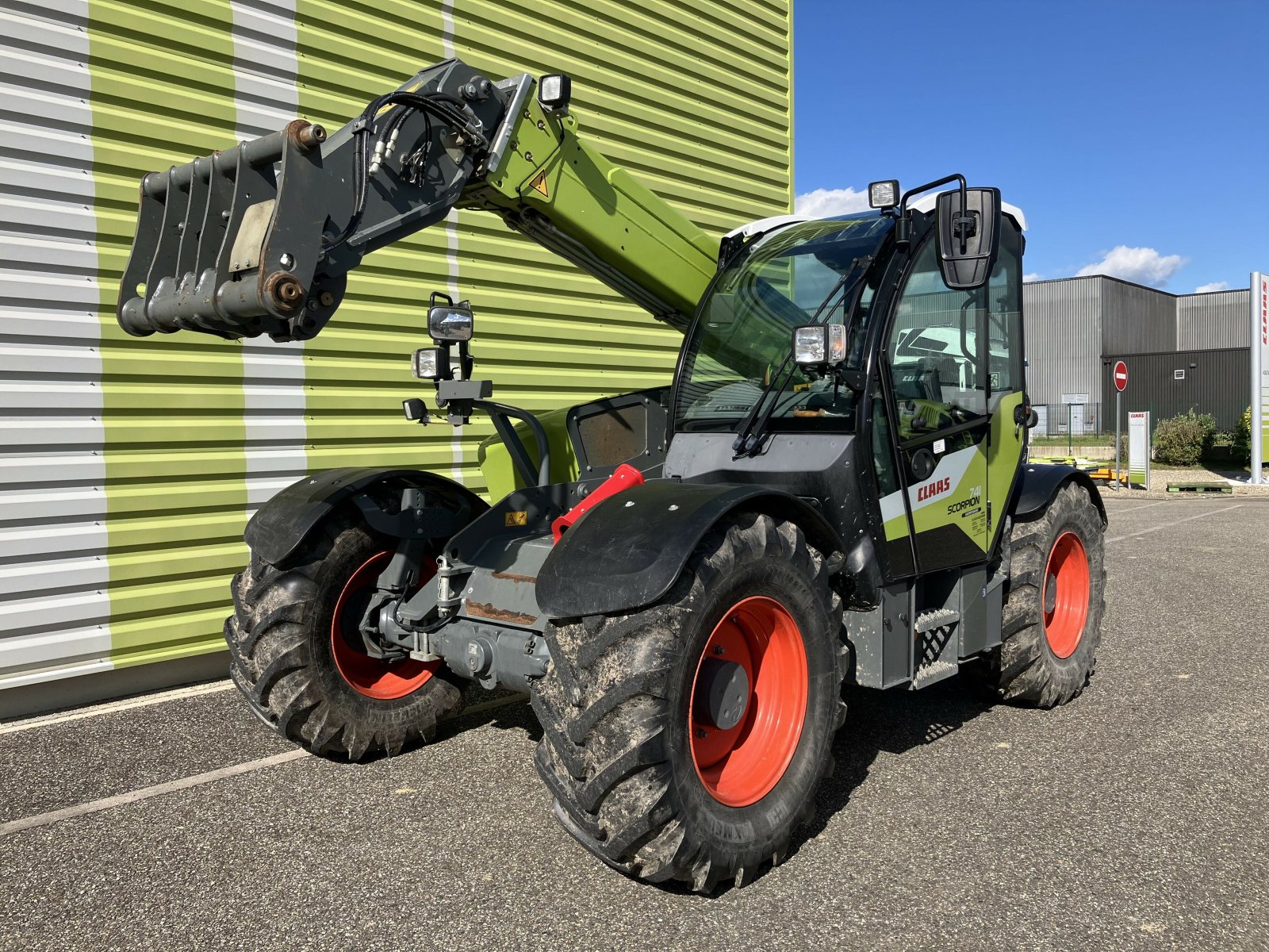 Teleskoplader typu CLAAS SCORPION 741, Gebrauchtmaschine w CANCON (Zdjęcie 2)