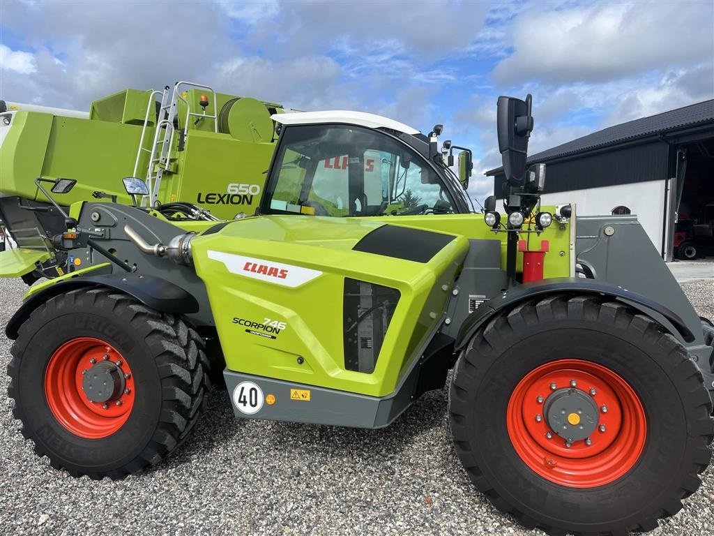 Teleskoplader du type CLAAS Scorpion 746 VP+, Gebrauchtmaschine en Mariager (Photo 2)