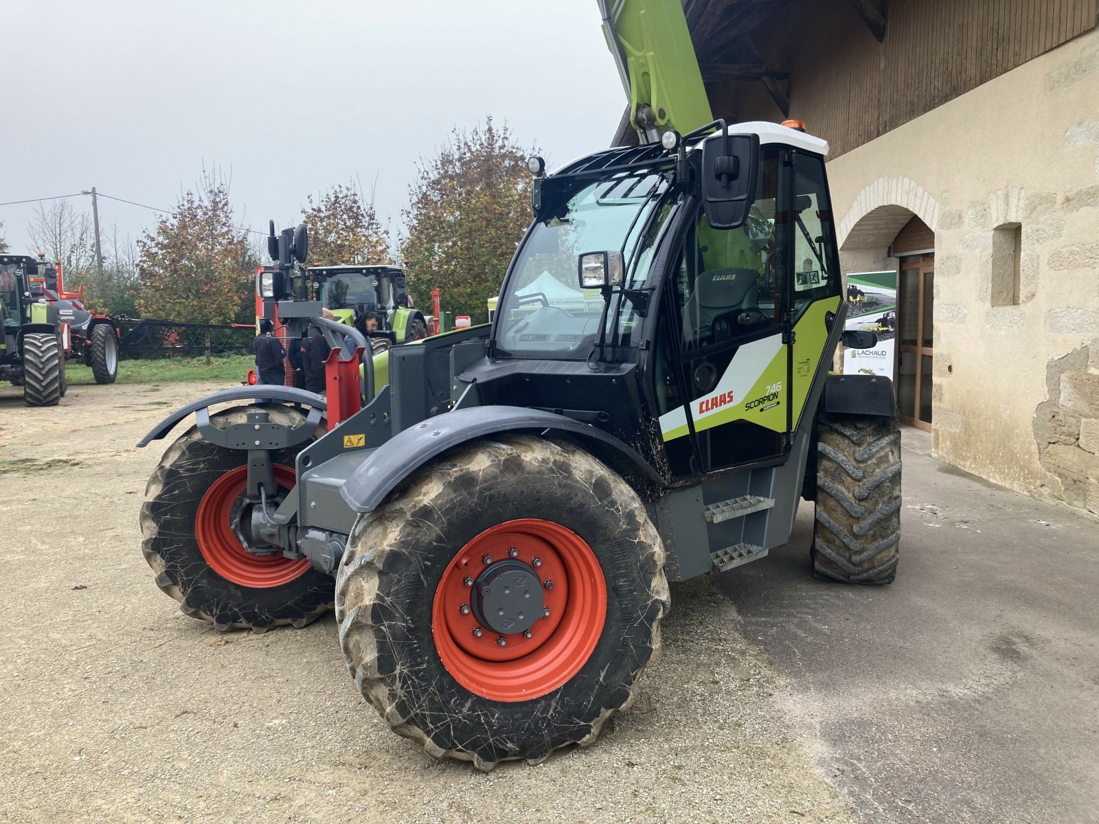 Teleskoplader van het type CLAAS SCORPION 746 VP, Gebrauchtmaschine in LAIGNES (Foto 1)