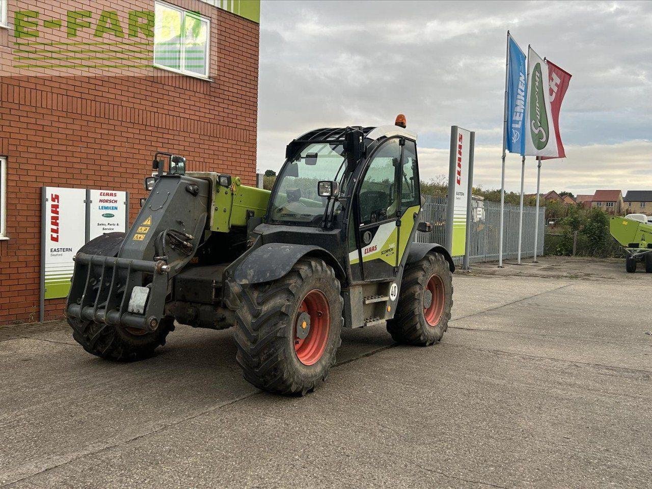 Teleskoplader типа CLAAS SCORPION 746, Gebrauchtmaschine в SLEAFORD (Фотография 1)