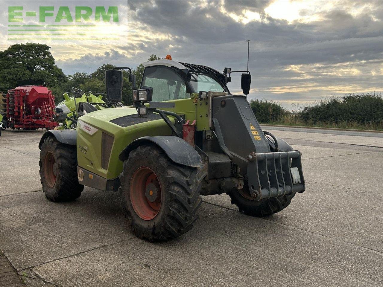 Teleskoplader типа CLAAS SCORPION 746, Gebrauchtmaschine в SLEAFORD (Фотография 2)