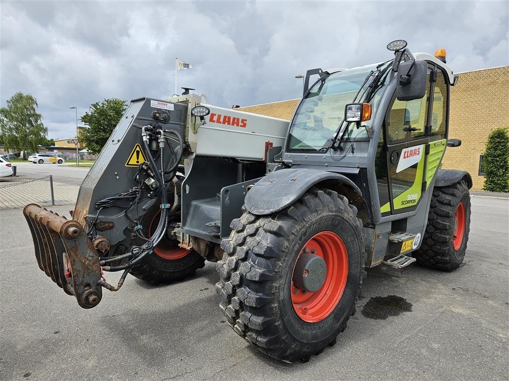 Teleskoplader of the type CLAAS SCORPION 9055 VP+, Gebrauchtmaschine in Nykøbing Falster (Picture 7)