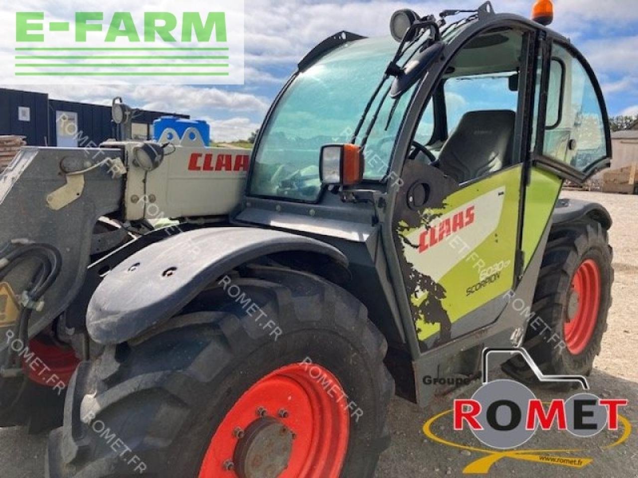 Teleskoplader от тип CLAAS scorpion6030, Gebrauchtmaschine в GENNES-SUR-GLAIZE (Снимка 3)