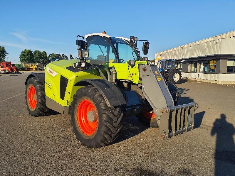 Teleskoplader des Typs CLAAS SCORPION732, Gebrauchtmaschine in ANTIGNY (Bild 1)