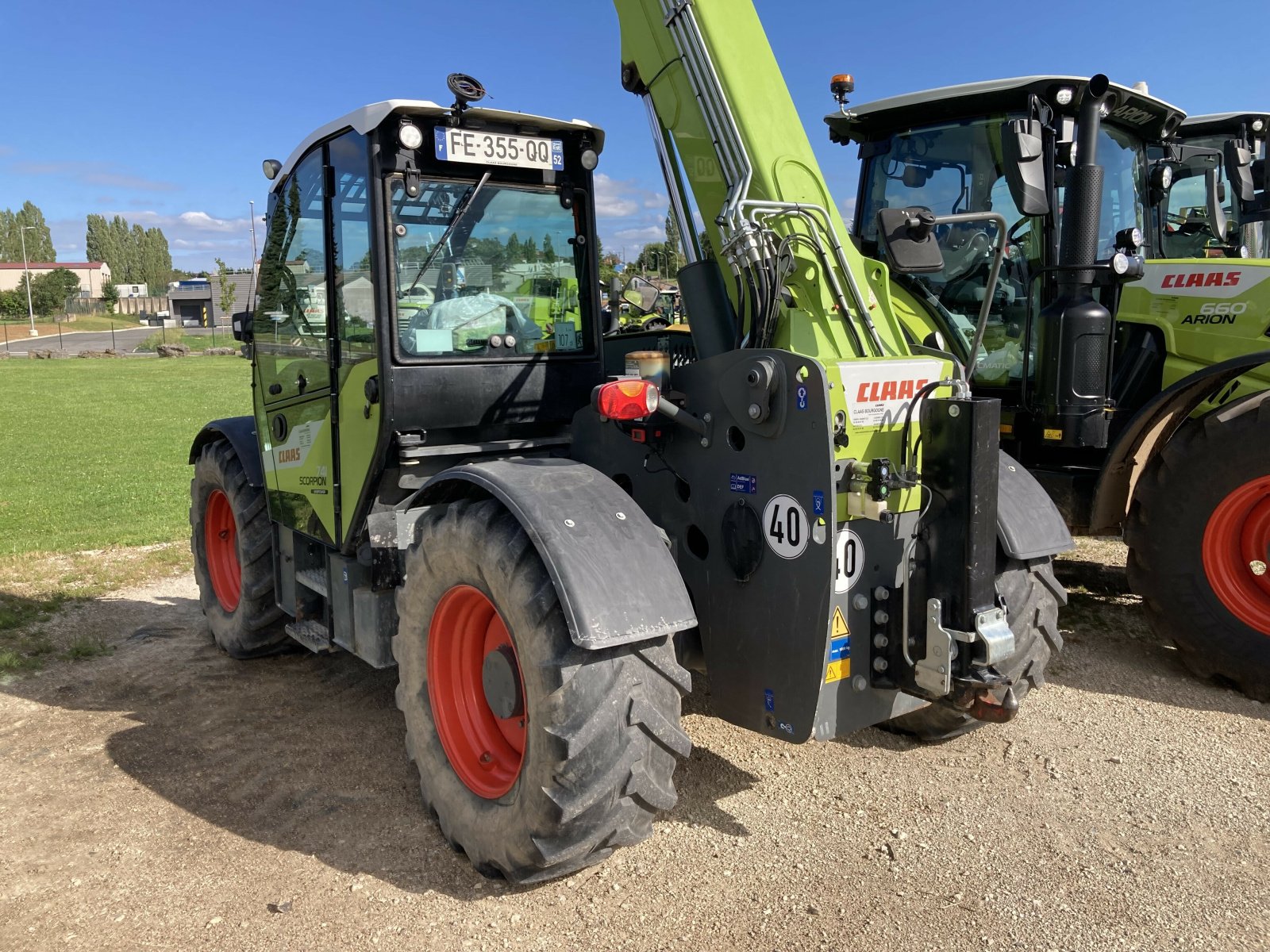 Teleskoplader van het type CLAAS TELESCOPIQUE, Gebrauchtmaschine in NOGENT (Foto 4)