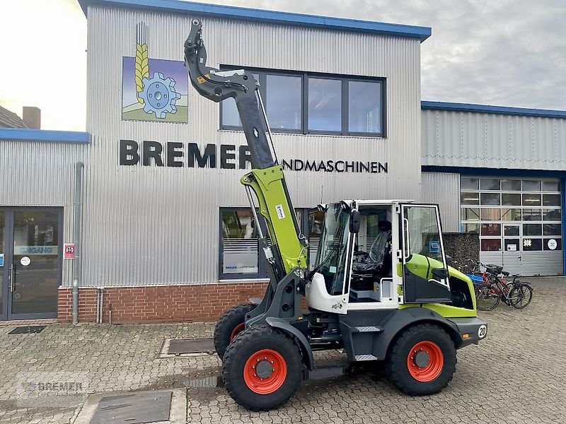 Teleskoplader des Typs CLAAS Torion 738 T, Sinus, 40 km/h, Technikjahr 2024, Gebrauchtmaschine in Asendorf (Bild 1)