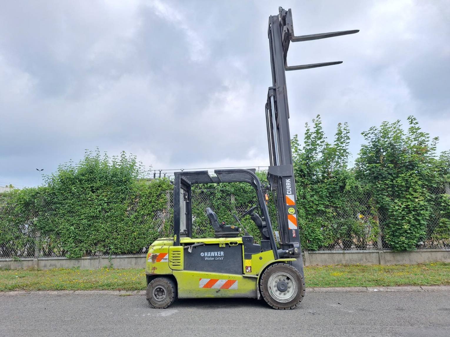 Teleskoplader des Typs Clark GEX40, Gebrauchtmaschine in senlis (Bild 10)