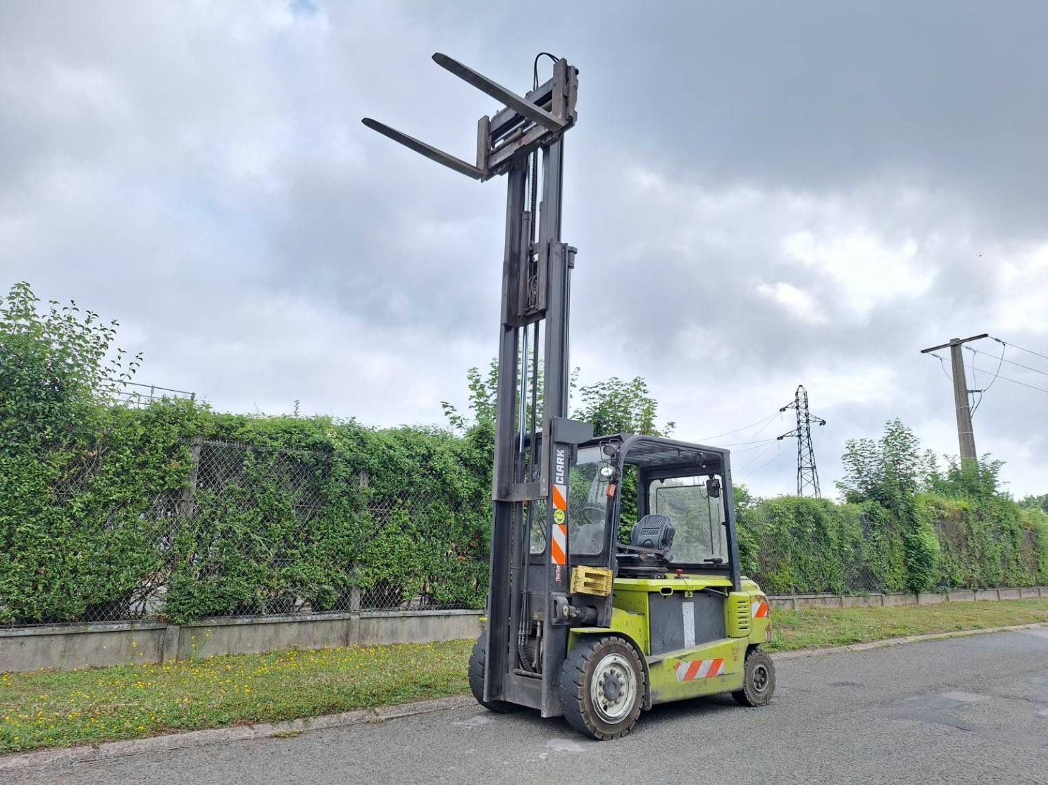 Teleskoplader Türe ait Clark GEX40, Gebrauchtmaschine içinde senlis (resim 3)