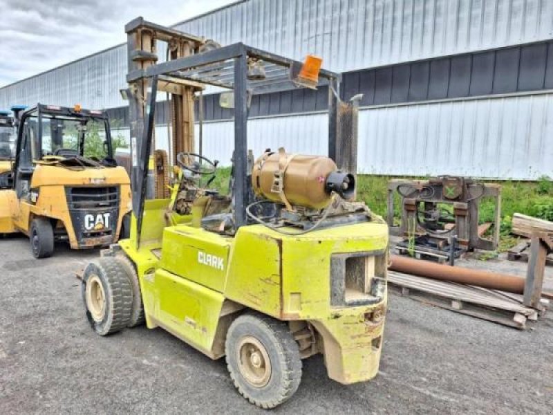 Teleskoplader typu Clark GPM30, Gebrauchtmaschine v senlis (Obrázek 3)