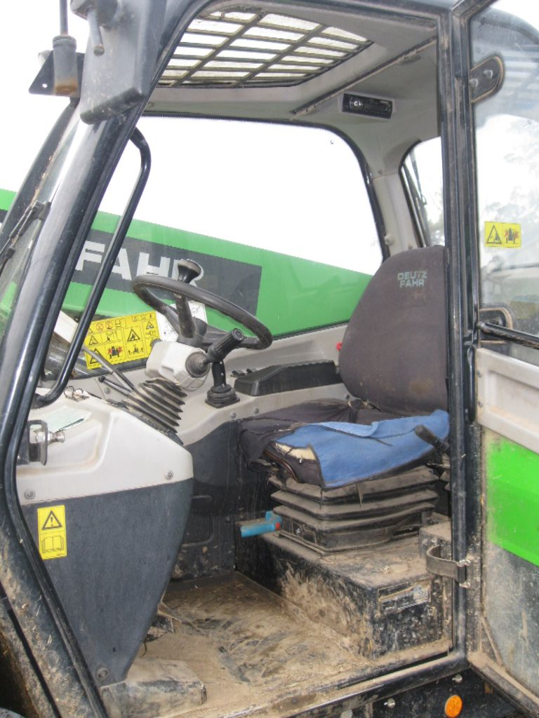 Teleskoplader van het type Deutz-Fahr Agrovector 33.7 PS, Gebrauchtmaschine in BRECE (Foto 5)