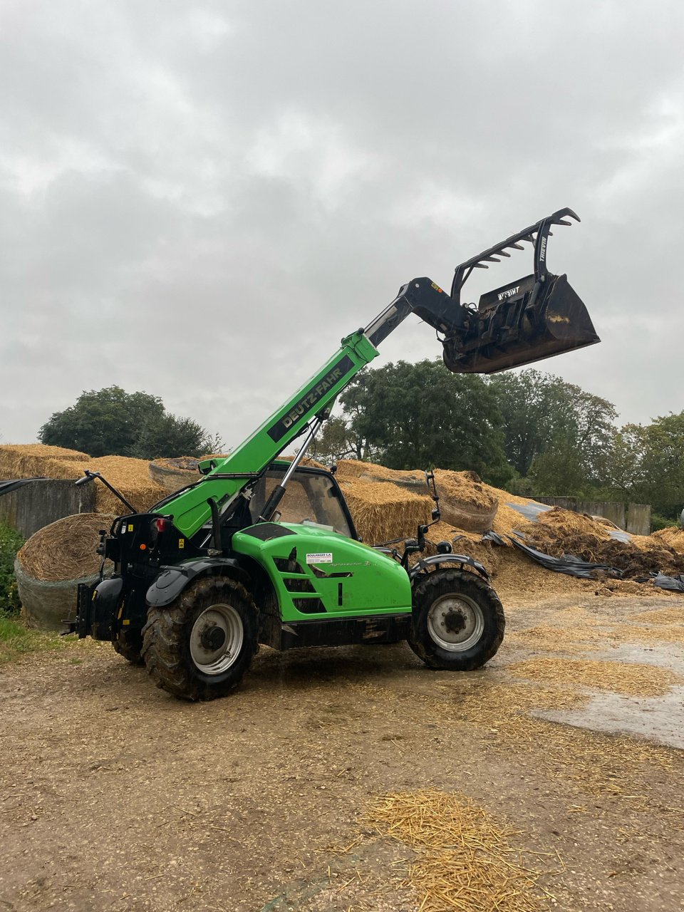 Teleskoplader typu Deutz-Fahr AGROVECTOR 37.7, Gebrauchtmaschine w Chauvoncourt (Zdjęcie 2)