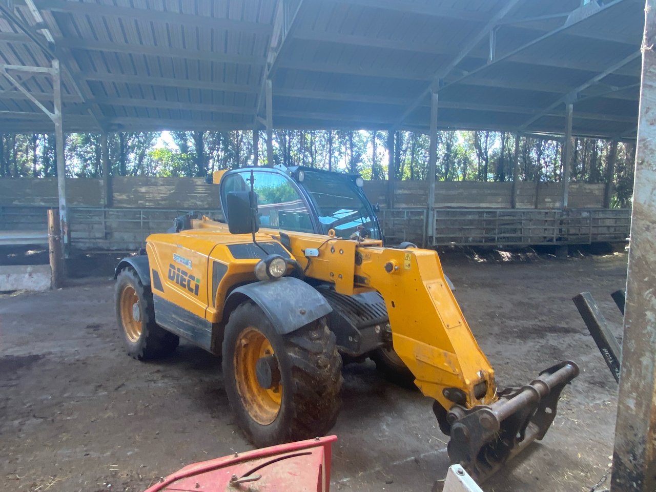 Teleskoplader van het type DIECI AGRI FARMER 32.6, Gebrauchtmaschine in VERNOUX EN VIVARAIS (Foto 2)