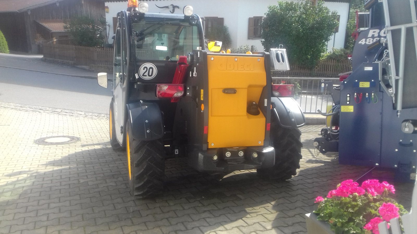 Teleskoplader des Typs DIECI Mini Agri 26.6, Neumaschine in Prackenbach (Bild 2)