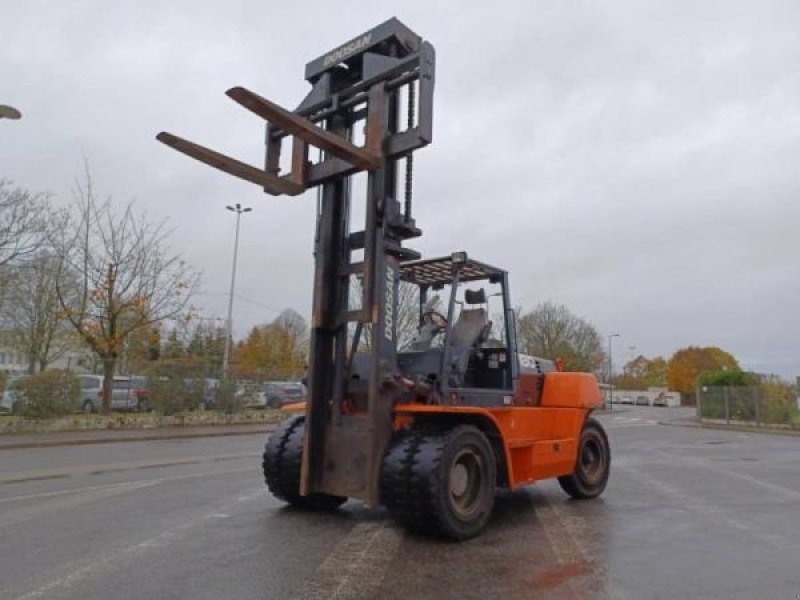 Teleskoplader of the type Doosan D1808-S, Gebrauchtmaschine in senlis (Picture 1)