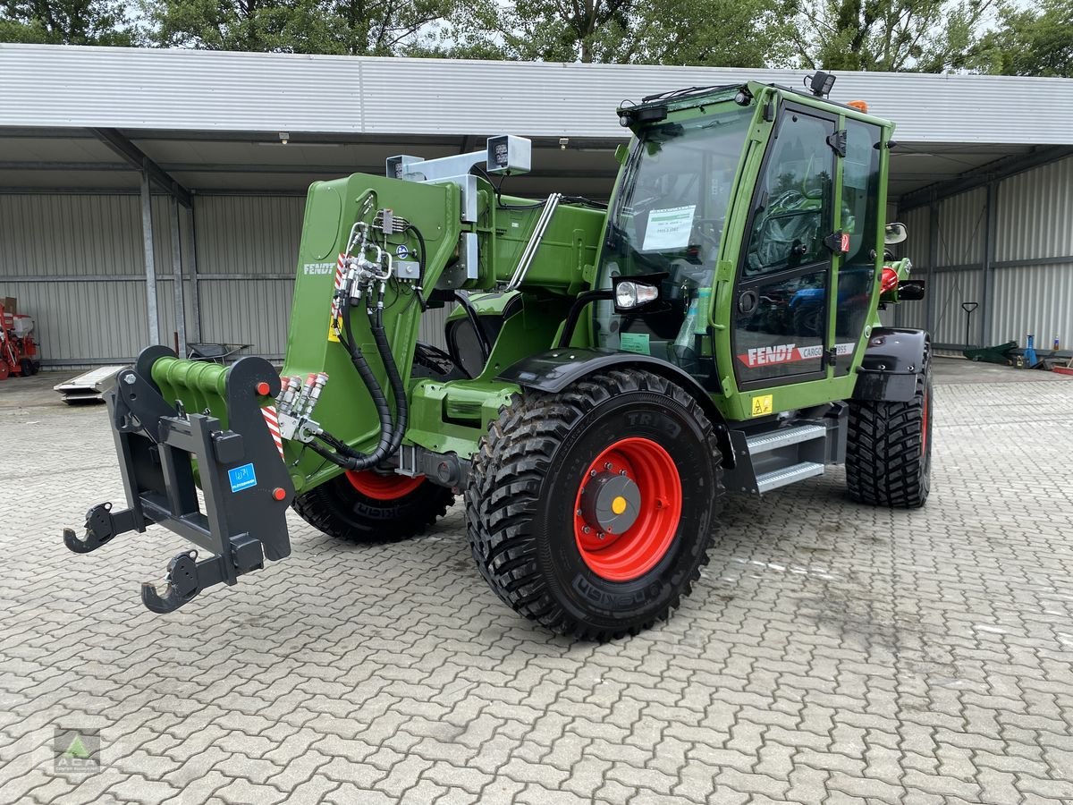 Teleskoplader des Typs Fendt Cargo T955, Neumaschine in Markt Hartmannsdorf (Bild 2)