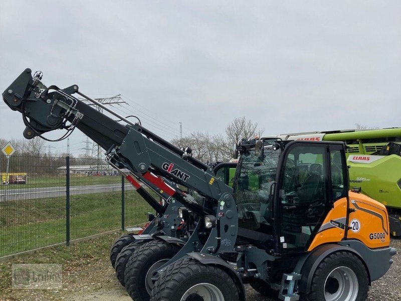 Teleskoplader del tipo GiANT G5000 Tele Radlader, Gebrauchtmaschine en Karstädt