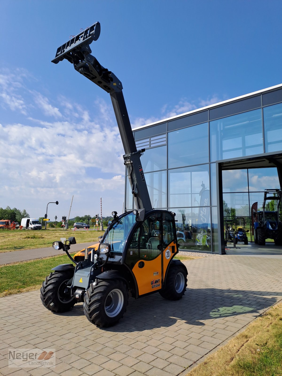 Teleskoplader типа GiANT GT5038 mit Palettengabel und Schaufel, Neumaschine в Bad Waldsee Mennisweiler (Фотография 5)