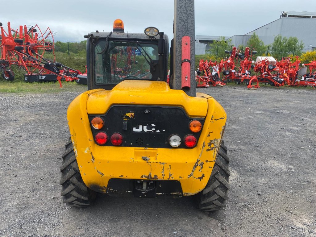 Teleskoplader типа JCB 516 40 COMPACT (  DESTOCKAGE ), Gebrauchtmaschine в MAURIAC (Фотография 11)