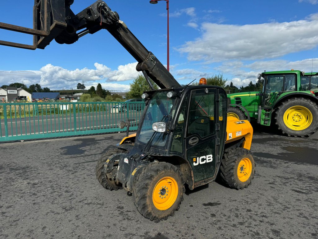 Teleskoplader типа JCB 516 40 COMPACT (  DESTOCKAGE ), Gebrauchtmaschine в MAURIAC (Фотография 4)