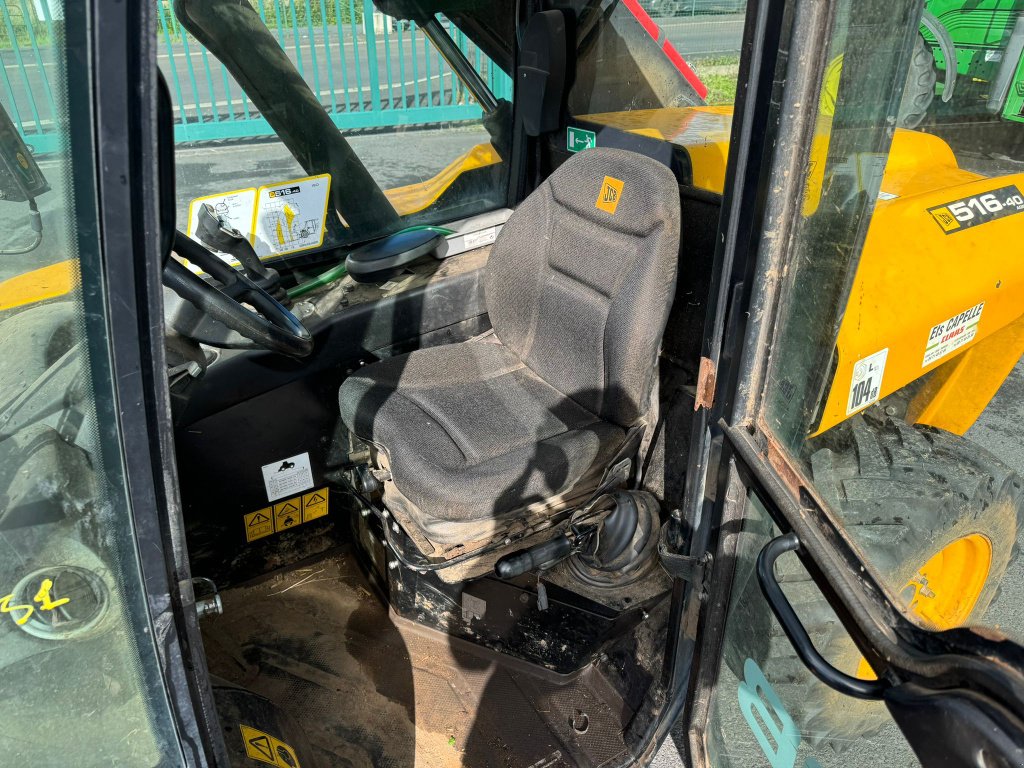 Teleskoplader van het type JCB 516 40 COMPACT (  DESTOCKAGE ), Gebrauchtmaschine in MAURIAC (Foto 7)