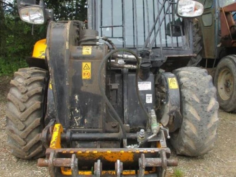 Teleskoplader tipa JCB 516-40, Gebrauchtmaschine u Slangerup