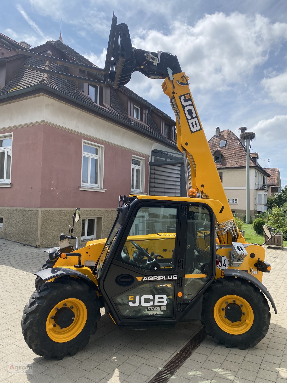 Teleskoplader of the type JCB 525-60 Agri Plus, Gebrauchtmaschine in Riedhausen (Picture 4)