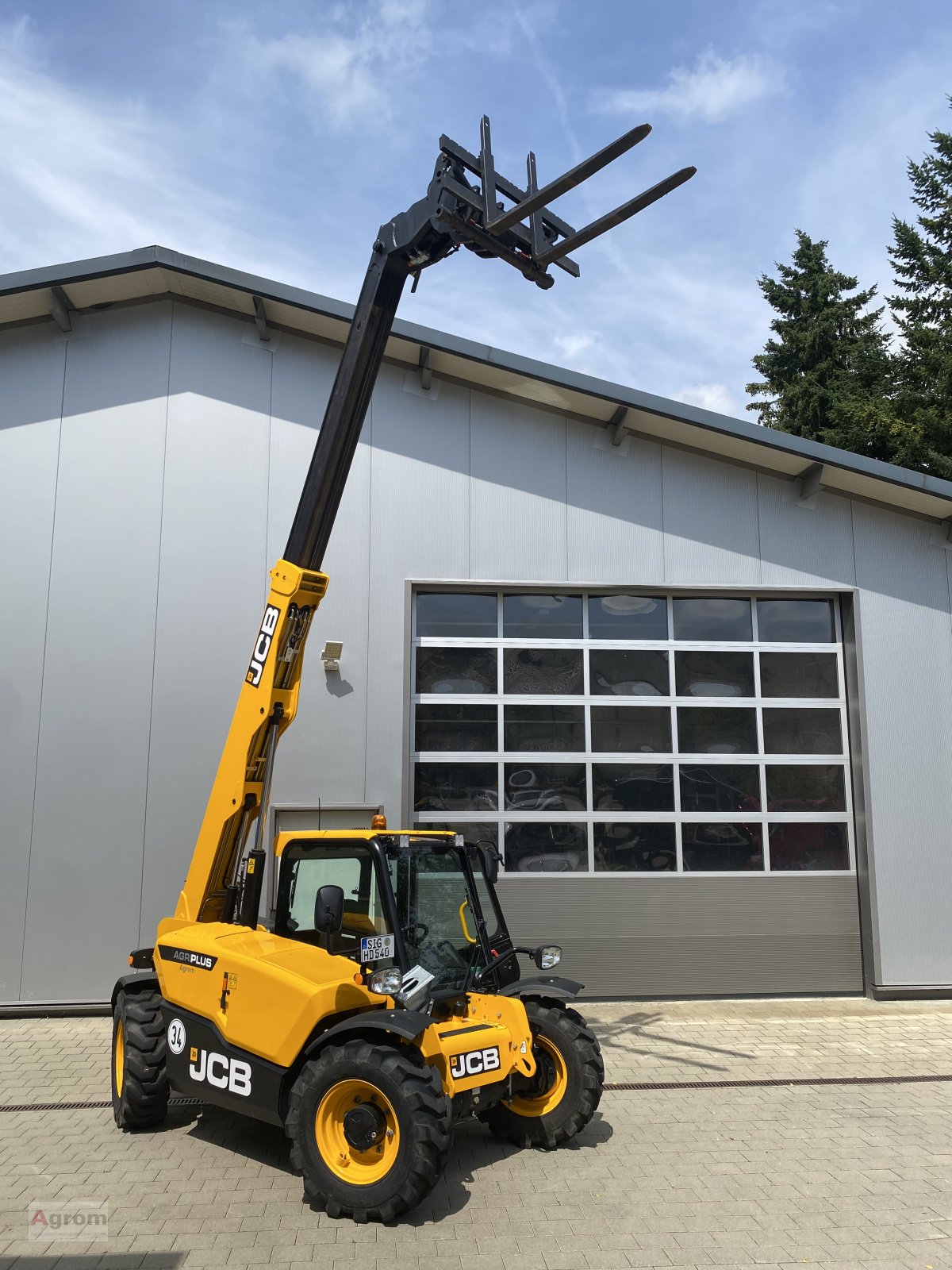 Teleskoplader of the type JCB 525-60 Agri Plus, Gebrauchtmaschine in Riedhausen (Picture 10)