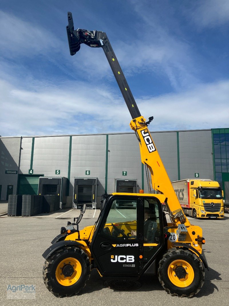 Teleskoplader van het type JCB 525-60 AgriPlus, Neumaschine in Kirchdorf (Foto 4)