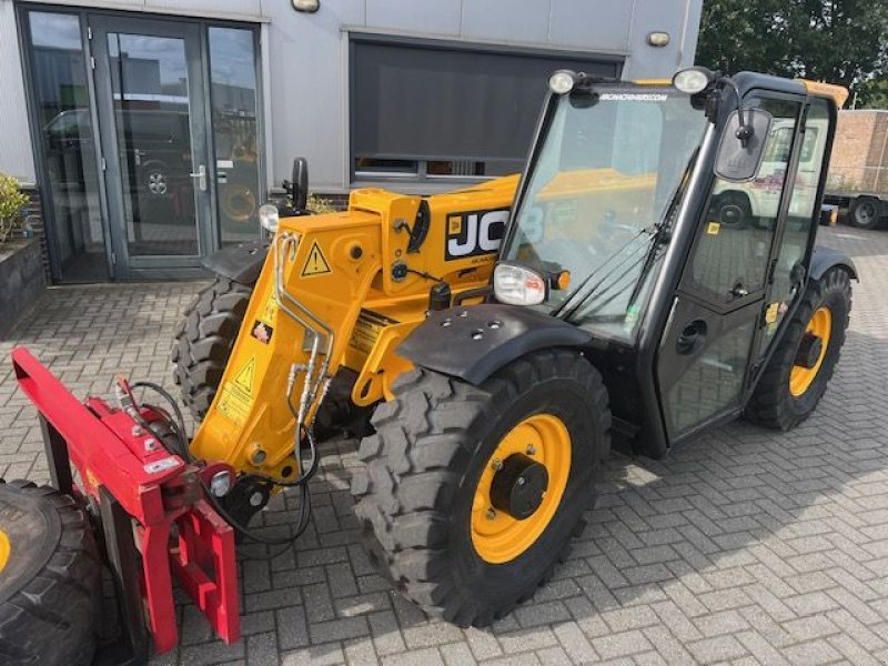 Teleskoplader van het type JCB 527-58 agri, Gebrauchtmaschine in Cuijk (Foto 4)