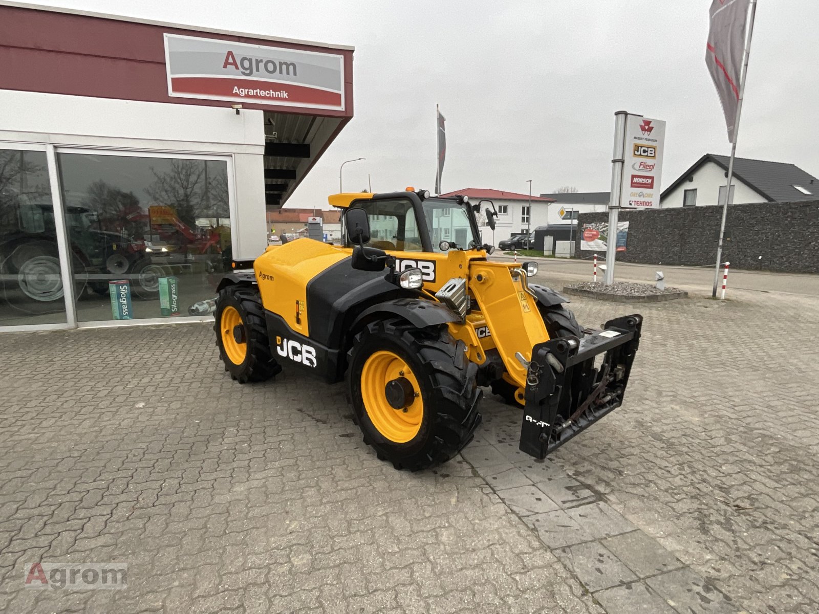 Teleskoplader of the type JCB 527-58 Agri, Gebrauchtmaschine in Harthausen (Picture 2)