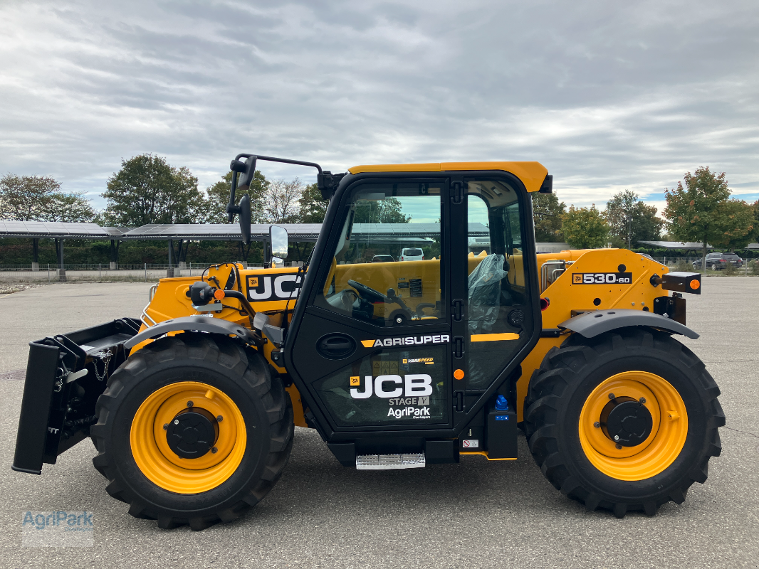 Teleskoplader of the type JCB 530-60 AGRI SUPER, Neumaschine in Kirchdorf (Picture 1)