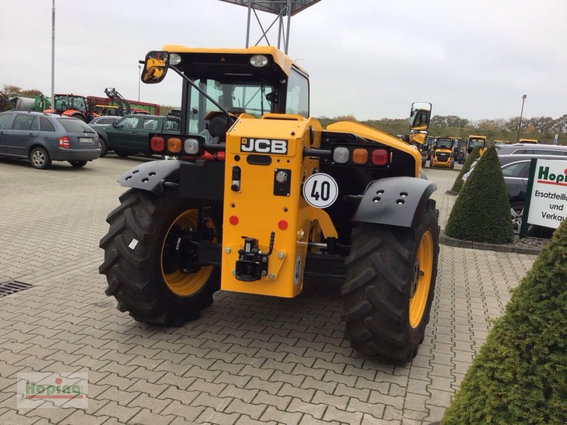 Teleskoplader of the type JCB 530-60 AGRI SUPER, Neumaschine in Bakum