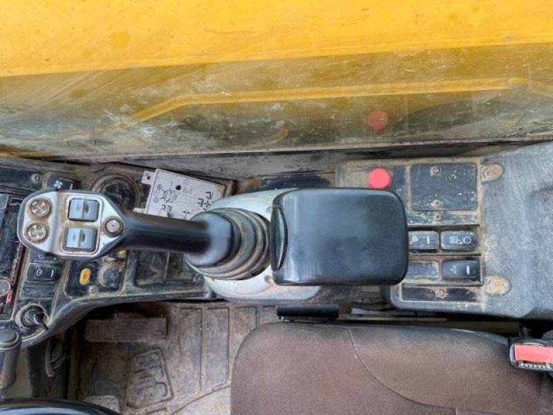 Teleskoplader des Typs JCB 531-70 Agri Super, Gebrauchtmaschine in Harsin (Nassogne) (Bild 9)